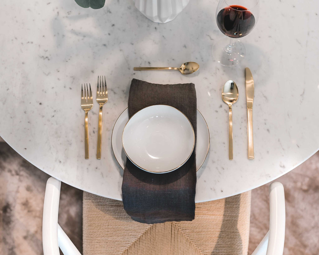Tulip Table Round - Carrara